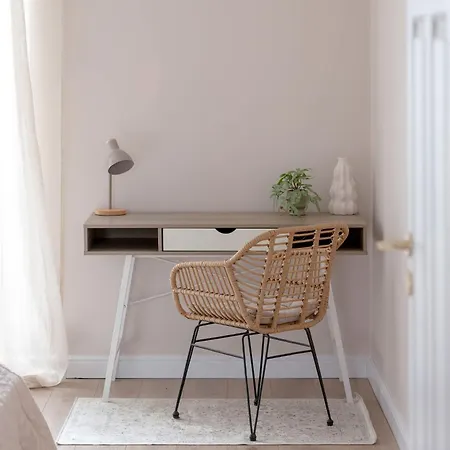 Baltic Harmony With Desk Ideal For Remote Working By Renters *